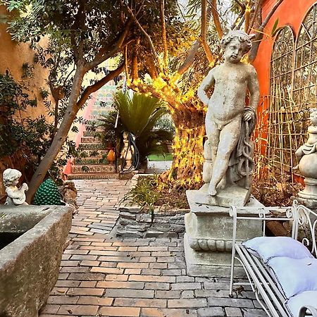 Lou Pitchoun: Luxurious Family Suite with Garden in Saint-Tropez Exterior photo