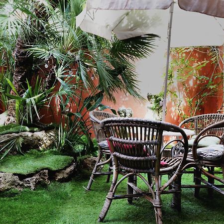 Lou Pitchoun: Luxurious Family Suite with Garden in Saint-Tropez Exterior photo